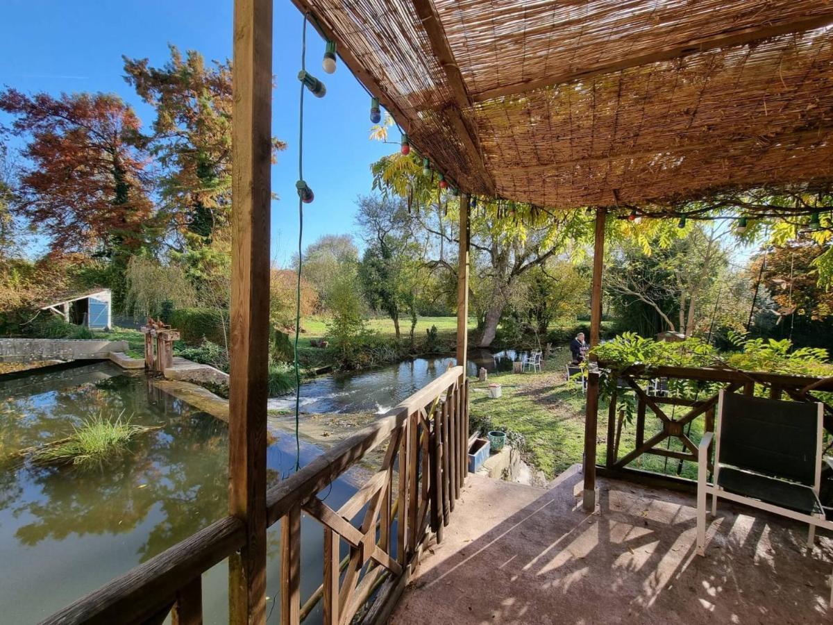 La Roulotte Du Moulin De Palet Βίλα Baugé Εξωτερικό φωτογραφία